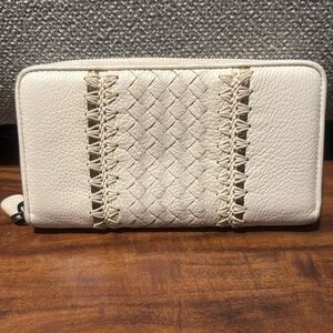 Bottega Veneta authentic cream with gold zippy wallet